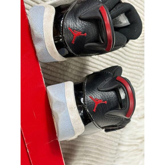 Jordan Shoes Toddler Size 9C Black Red 6 Rings Patent Leather Bred 323420-064 - Picture 6 of 8